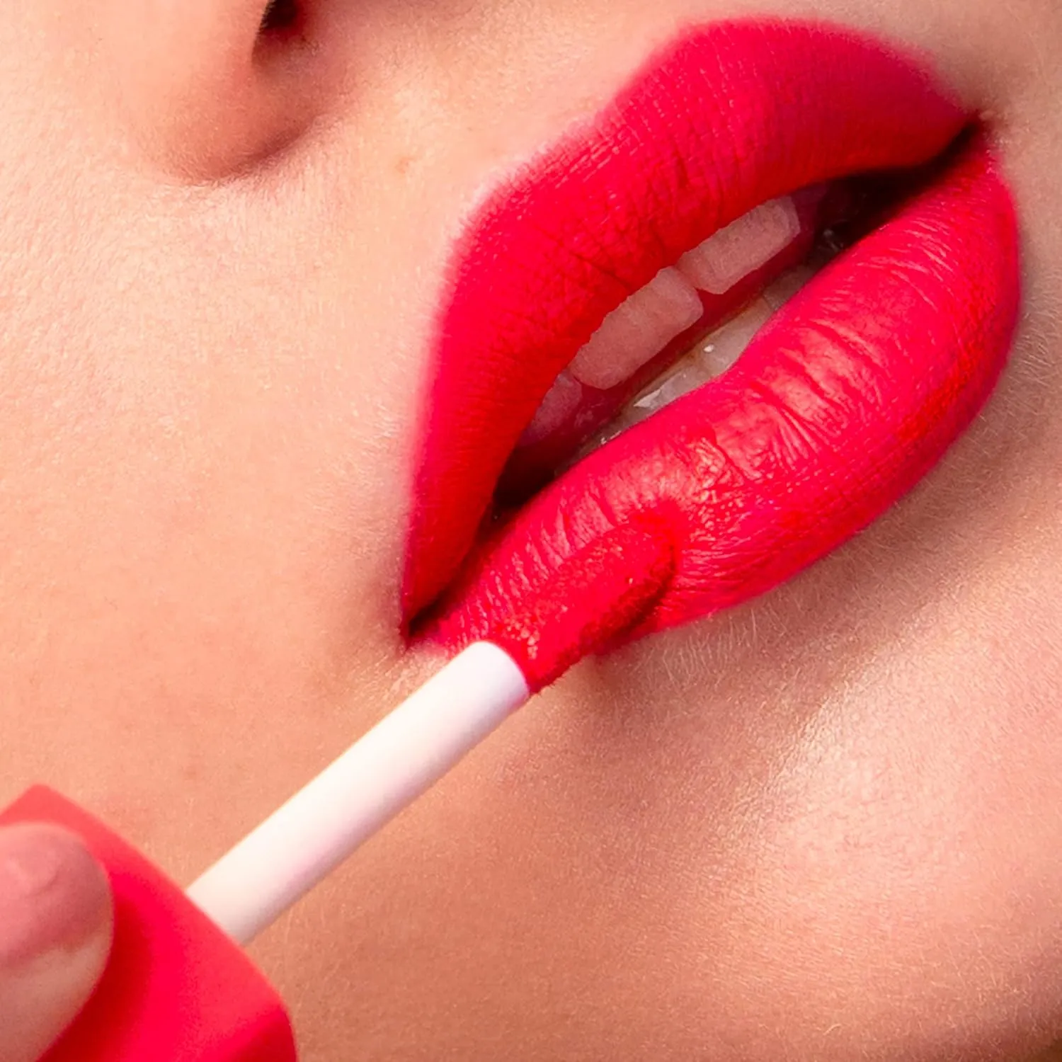 3INA The Longwear Lipstick 226 - Naturally Hydrating, Fast Drying - Shades That Stay All Day And Suit Every Skin Tone - Cruelty Free, Paraben Free, Vegan Cosmetics - Coral Color - 0.23 Oz