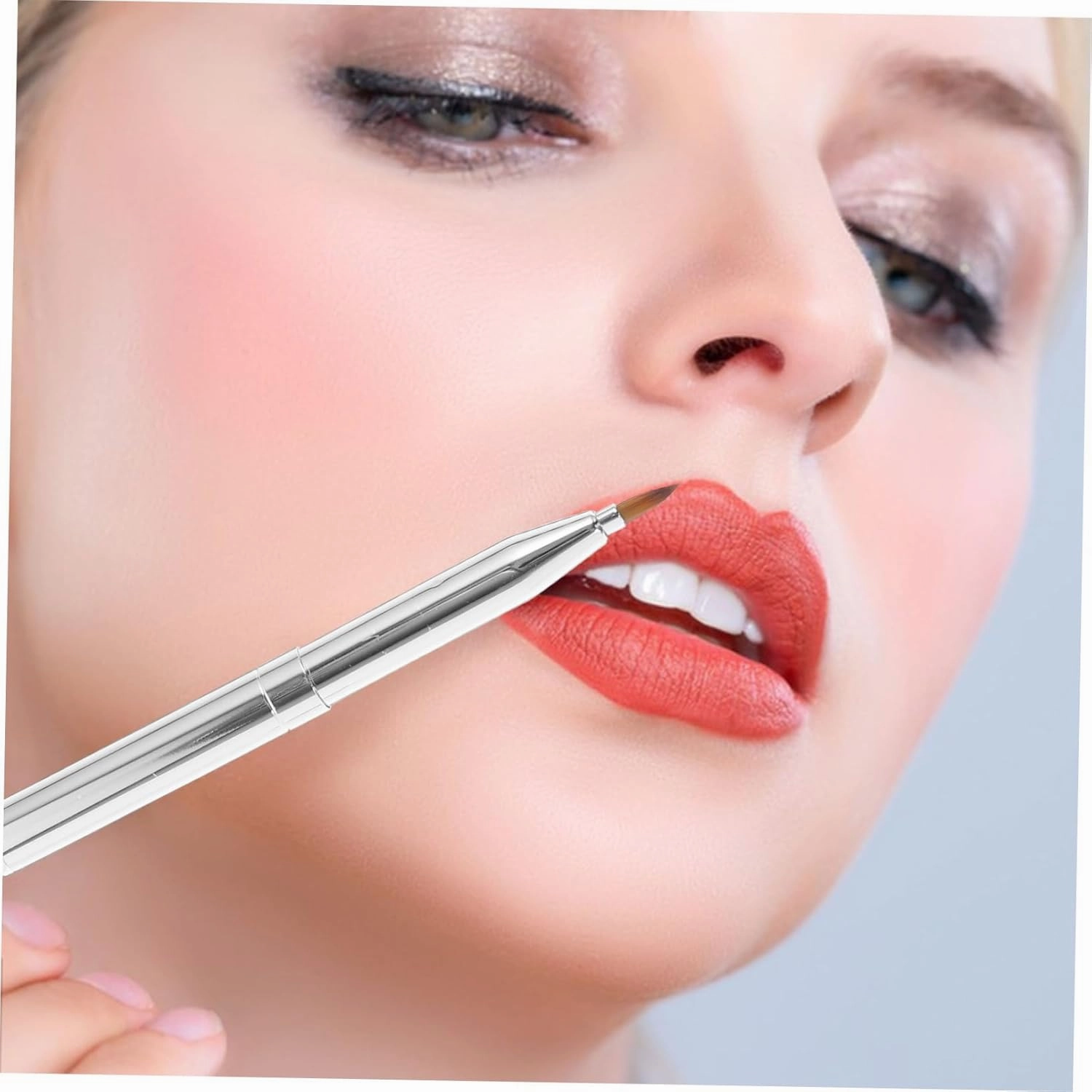 6pcs Retractable Dual Ended Lip Brush Flexible Lipstick Lip Gloss Applicator for Travel Daily Use and Professional Makeup Compact Design for Easy Carrying
