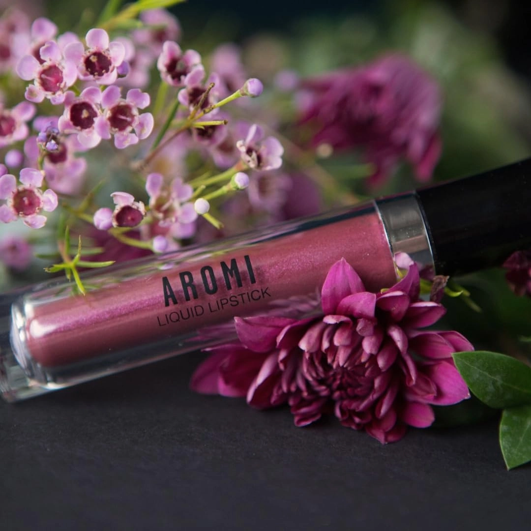 Aromi Metallic Liquid Lipstick | Chestnut Rose Lip Color with Shimmery Finish, Long-lasting   Long Wear, Smudge Proof, Waterproof, Vegan, Cruelty-free (Burgundy Quartz)