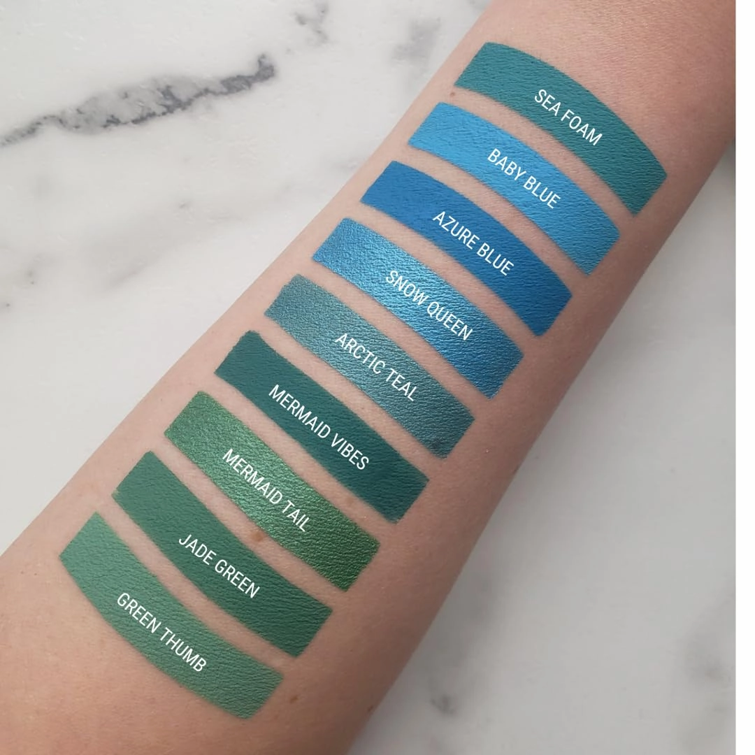 Aromi Teal Blue Metallic Liquid Lipstick | Turquoise, Sea Foam Lip Color with Shimmery Finish, Vegan, Cruelty-free, Long-lasting, Smudge Proof (Arctic Teal)
