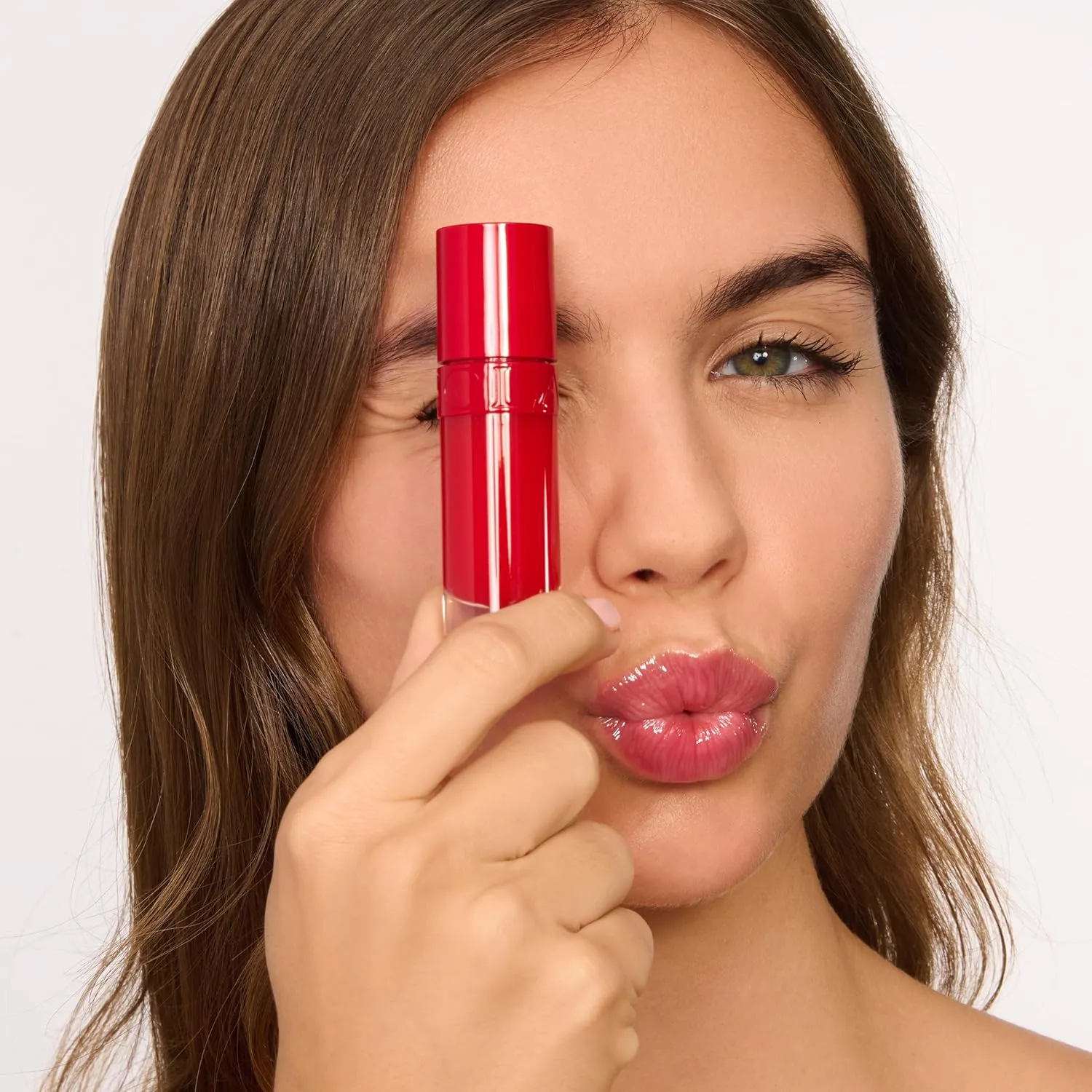 Clarins Lip Comfort Oil | Hydrating, Nourishing and Moisturizing Lip Oil | Sheer, High Shine Finish | Soothes, Comforts and Protects Lips | Visibly Plumps | 93% Natural Ingredients | 0.2 Ounces