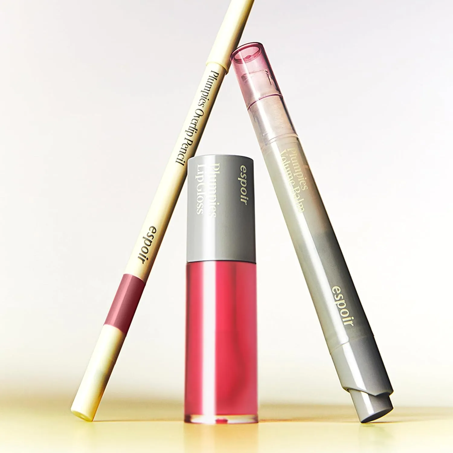 espoir Plumpies Lip Colloection Lip Gloss #Cherry Bear │High-Glossy Lip Gloss with a Chubby tip │ Voluminous Lip Makeup with Plumping Effects │ Naturally Saturated Red Color │ No glitters