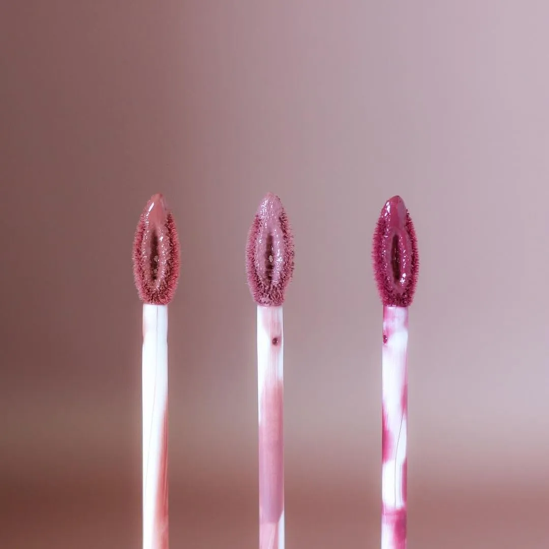 FARMASi Make Up Matte Liquid Lipstick, Long-Lasting and Ultra-comfortable, High-Impact, Lightweight, Organic, Pure Pigments 0.14 fl.oz (Nude Essence)