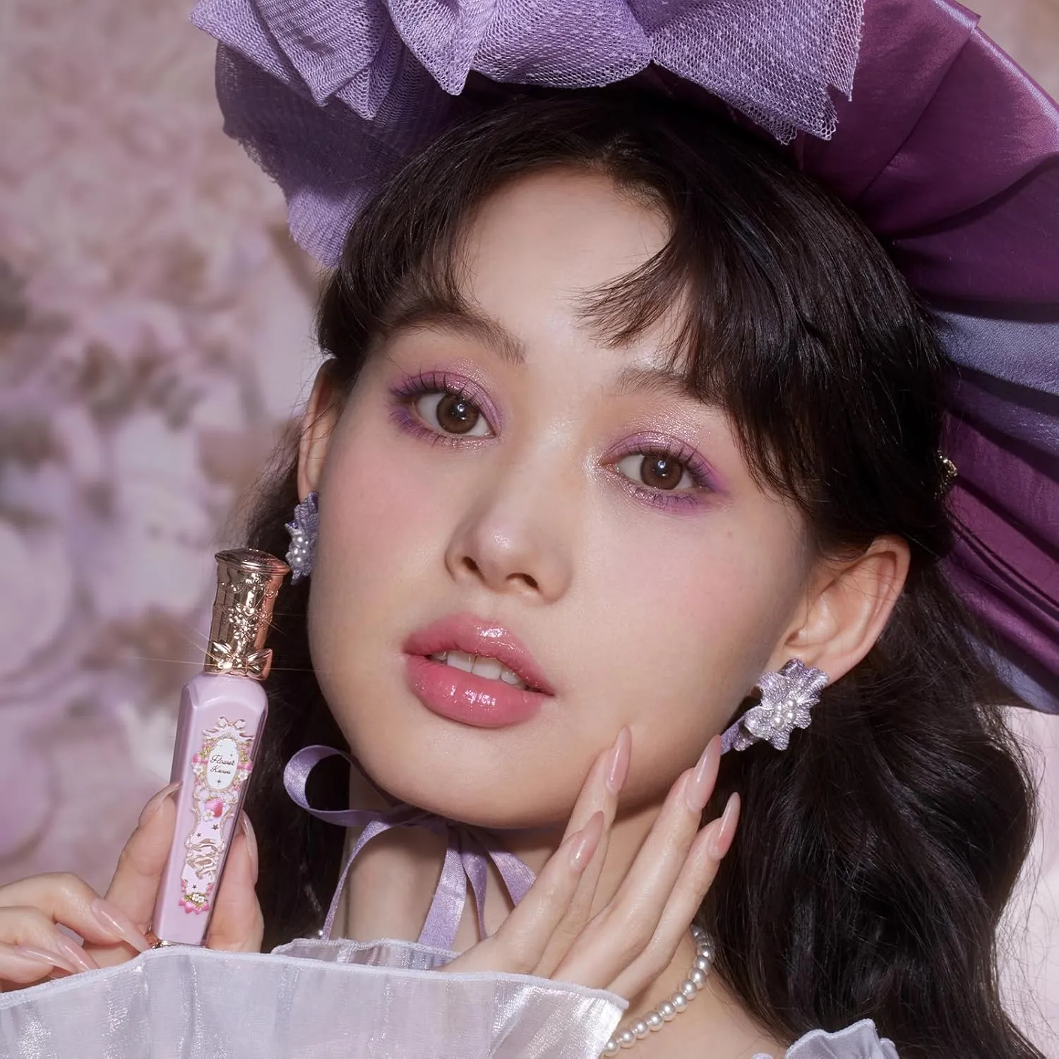 Flower Knows Violet Strawberry Rococo Glowy Lip Gloss-Moisturizing Tinted Lip Oil-Hydrating Lip Makeup for Girls&Women-Vegan & Cruelty-Free-0.12 Fl Oz,1 Count (G01 Strawberry Macaron)