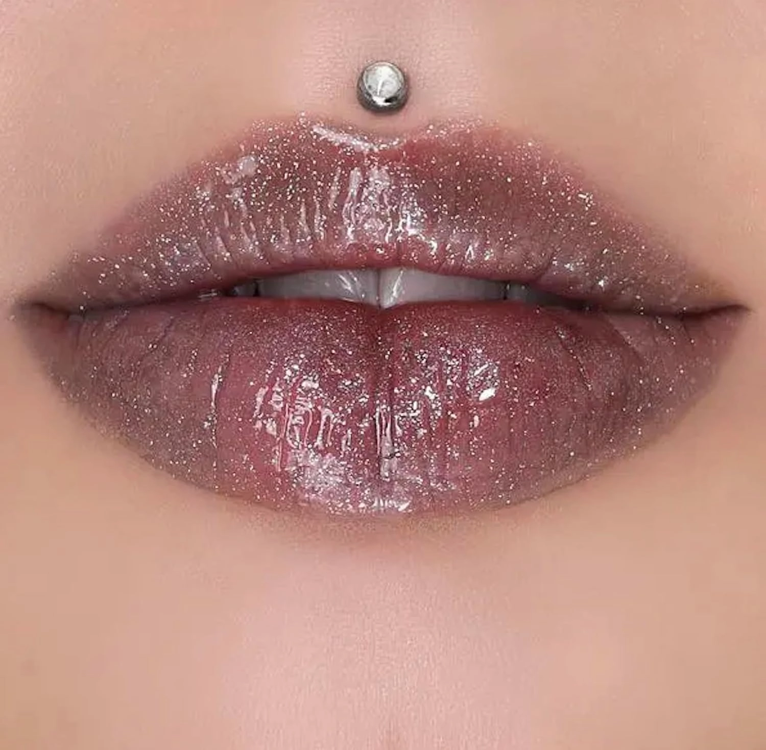 Jeffree Star Cosmetics Jeffree's High Shine Sickening The Gloss Lip Gloss - Six Feet Under