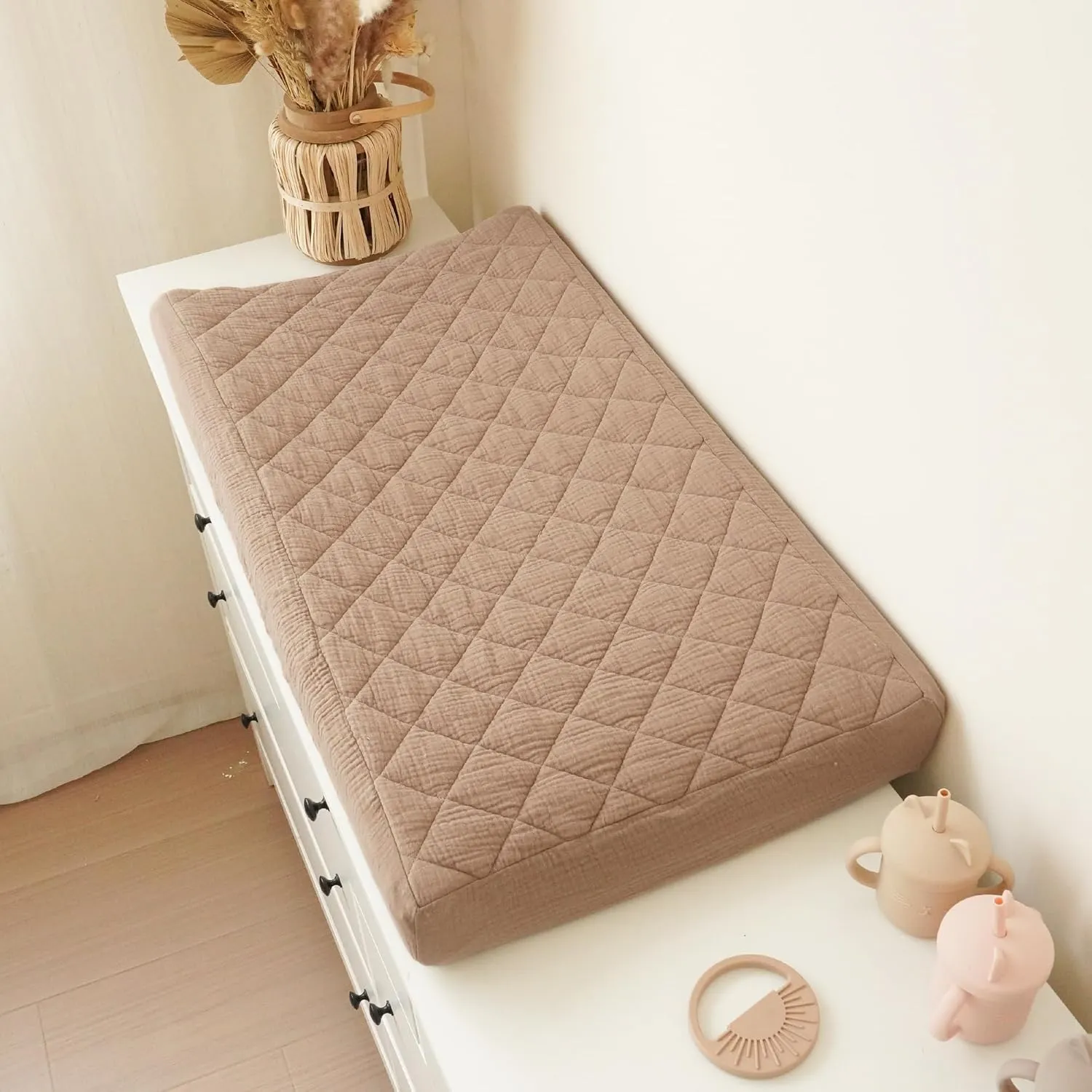 Konssy Waterproof Muslin Changing Pad Cover 2 Pack, Quilted Cotton Fitted Diaper Changing Table Cover, Soft Changing Pad Sheets for Girls Boys (Brown, Cream)