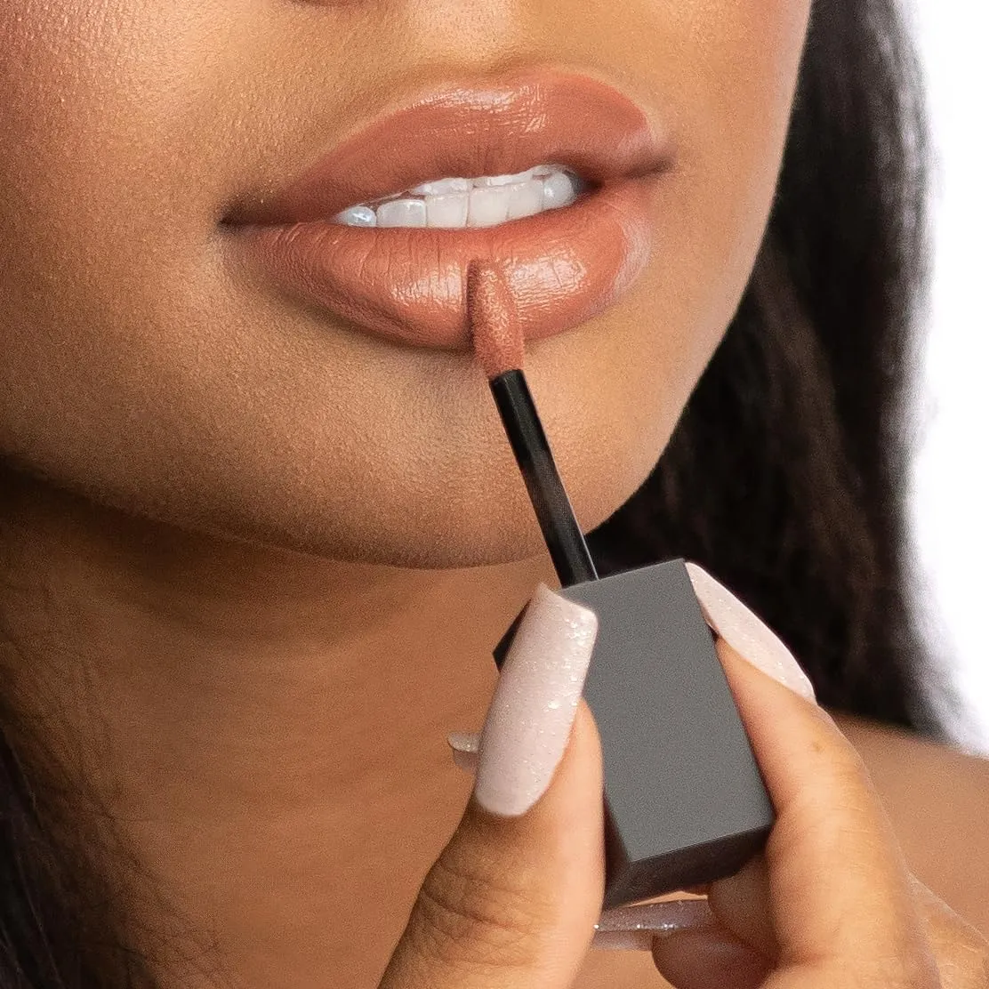 Luminous Liquid Lipstick Iconic Makeup Clear Lip Gloss Long Lasting Shades Pink Undertones & High Comfort Lipstick for Longwear