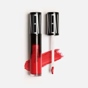 Mattfinity Matte Lip Rouge Mousse 3. New York