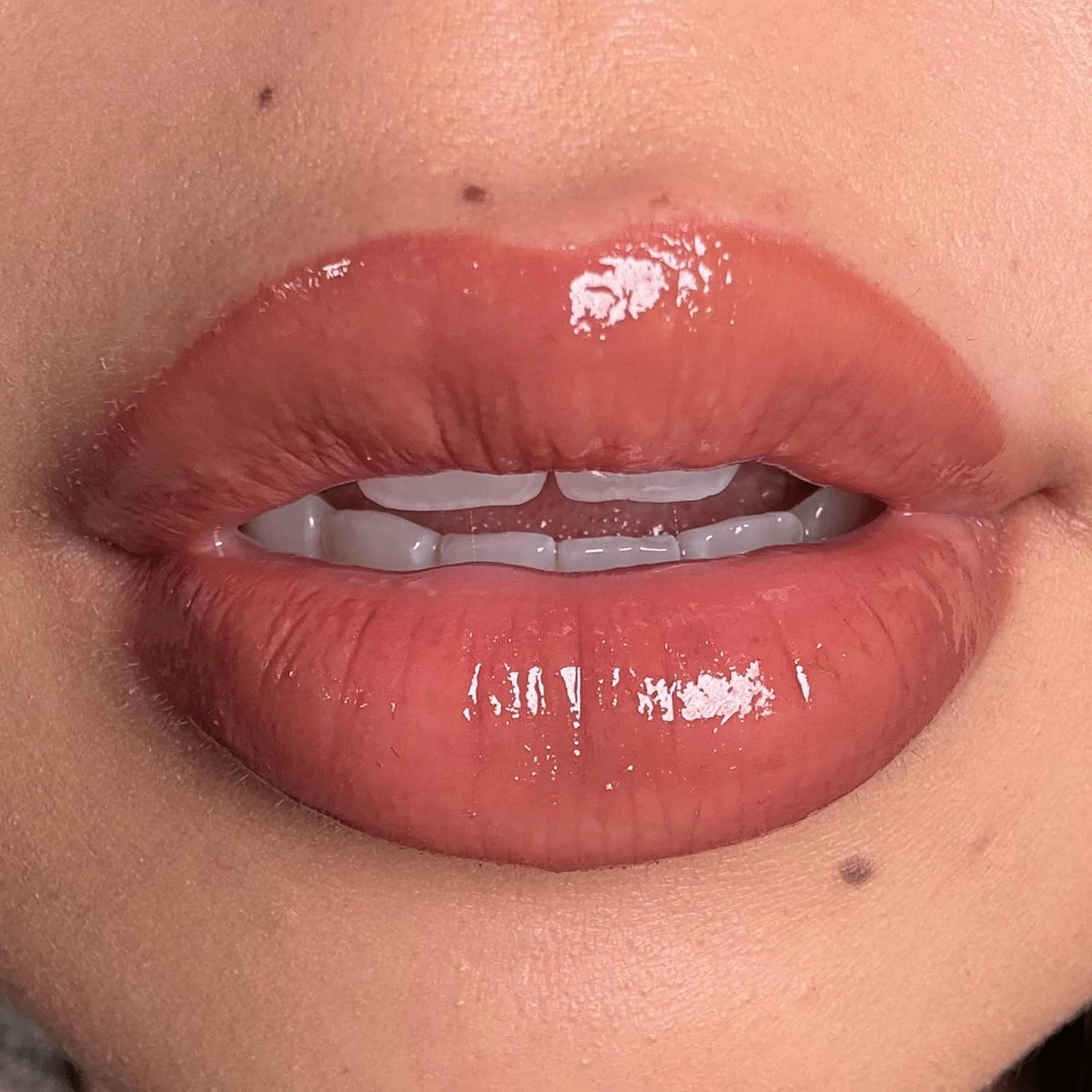 nude envie - Lip Liner - Smooth, Precise & Easy Application - Pigmented, Long-Lasting Lip Pencil - Add Definition - Prevents Feathering - Sharpenable - Vegan, Paraben-Free & Cruelty-Free - Elegant
