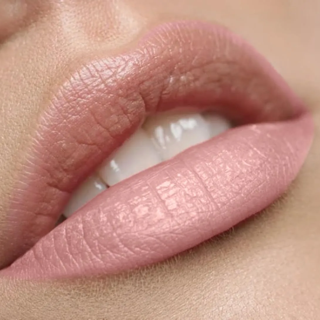 Premium Long Lasting Liquid Matte Lipstick and Lip Liner Set | Light Pale Pink Nude | Everyday Play