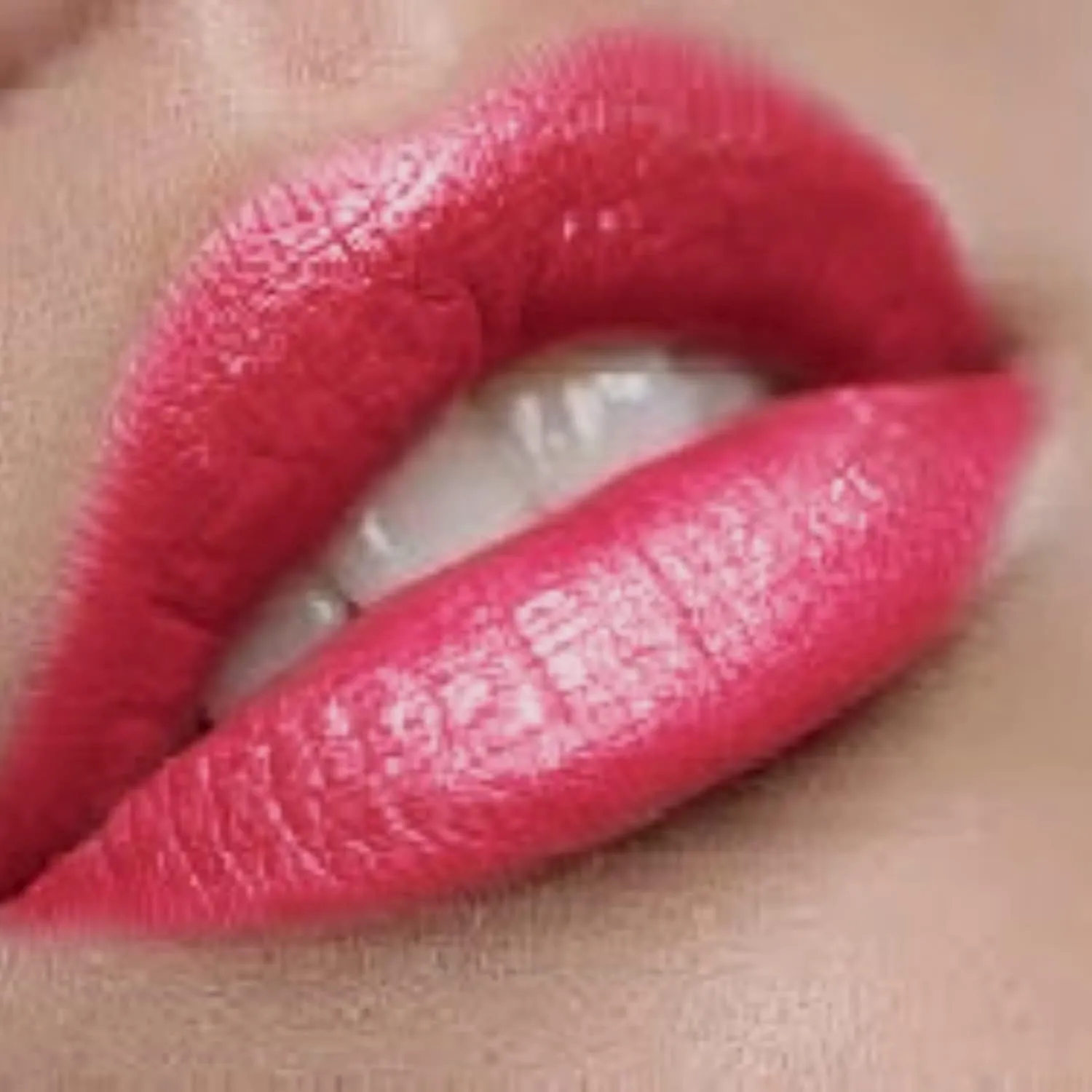 Premium Raspberry Pink Lip Gloss | New Lip Plumping Formula | Raspberry Sugar