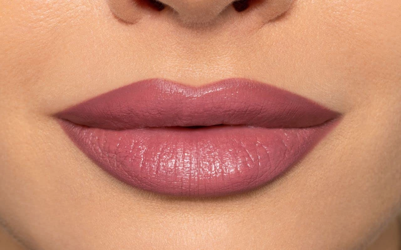 Pupa Milano Vamp! Creamy Duo, 008 Vintage Rose, 1 Pc - 2 in 1 Lipstick and Lip Pencil - Long Lasting - Lightweight - No-Transfer - Smooth Texture - Highly Pigmented