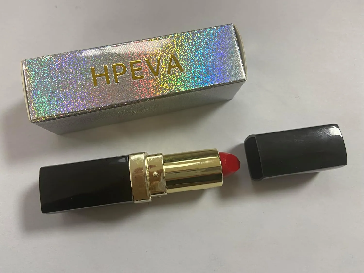 Red Matte Lipstick for Women,Silky Velvet Lip stick Matte 24 hours Long Lasting Smudge Proof Non-sticky Waterproof Moisturizer Lip Balm Lip Stain for Girls