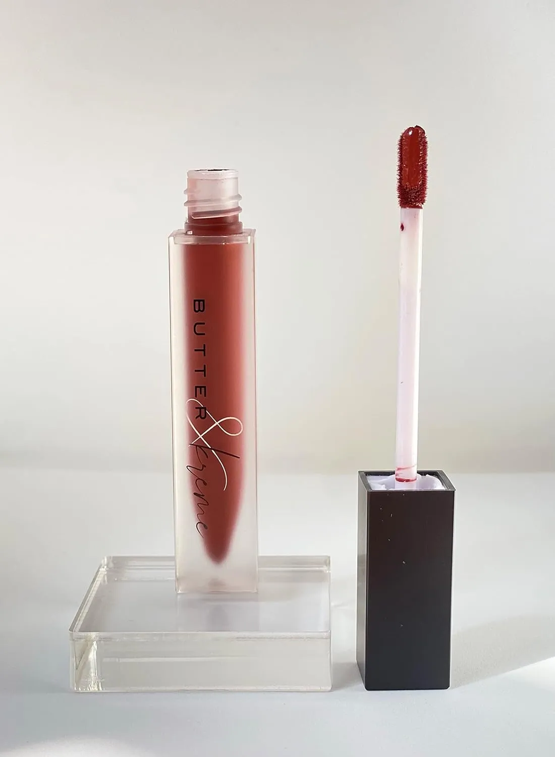 Waterproof Matte Lip Color (FUDGE)